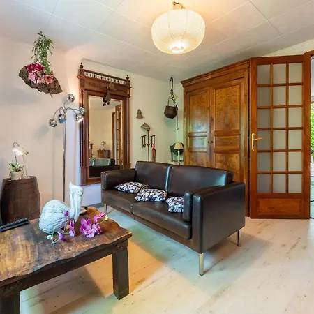 Vakantiehuis Majestic In With Hot Tub *